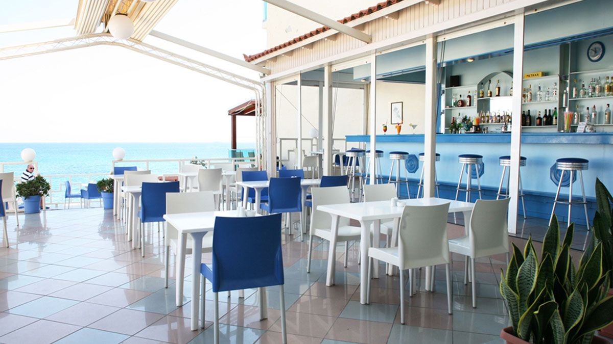 Evelyn Beach Hotel - NR